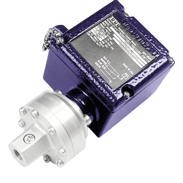 100P44CC6 New ITT Neo-Dyn® Series 100P Pressure Switch
